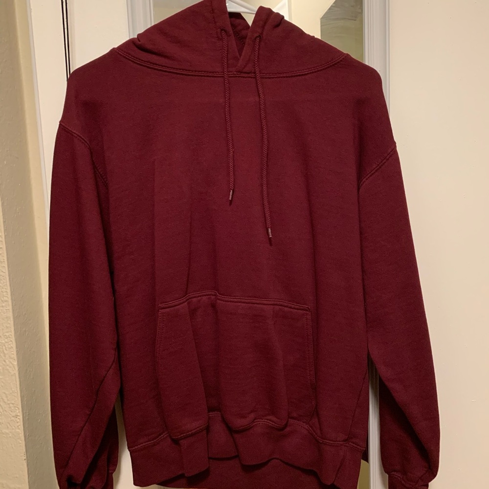 Maroon sweater